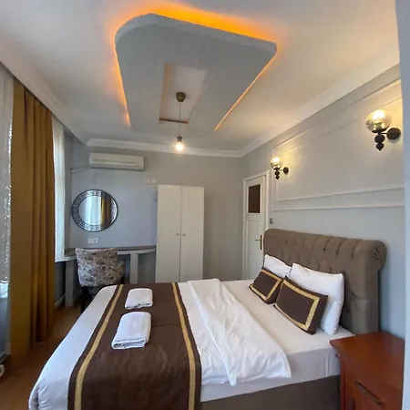Divan Wooden
