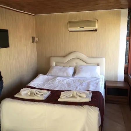 Divan Wooden
