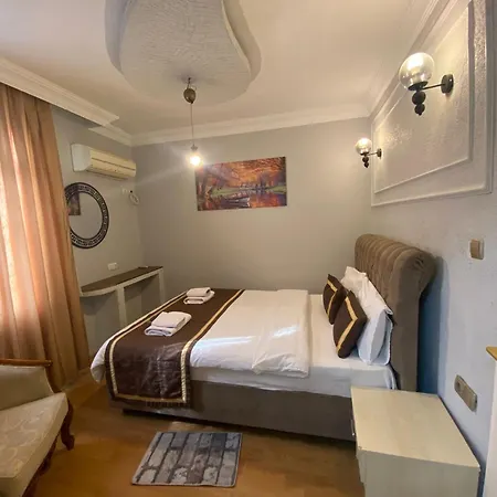 Bed & Breakfast Divan Wooden 3*